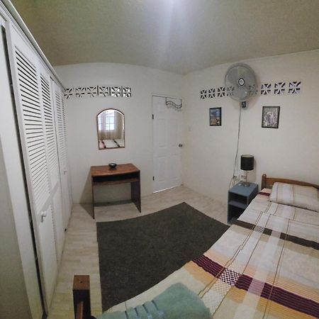 Apartamento Gloria'S Hideaway Christ Church Exterior foto